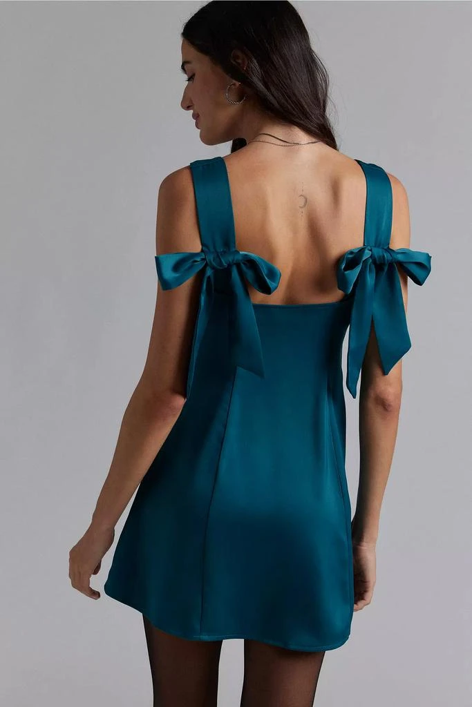 商品Urban Outfitters|UO Bri Double Bow Sleek Satin Mini Dress,价格¥236,第1张图片