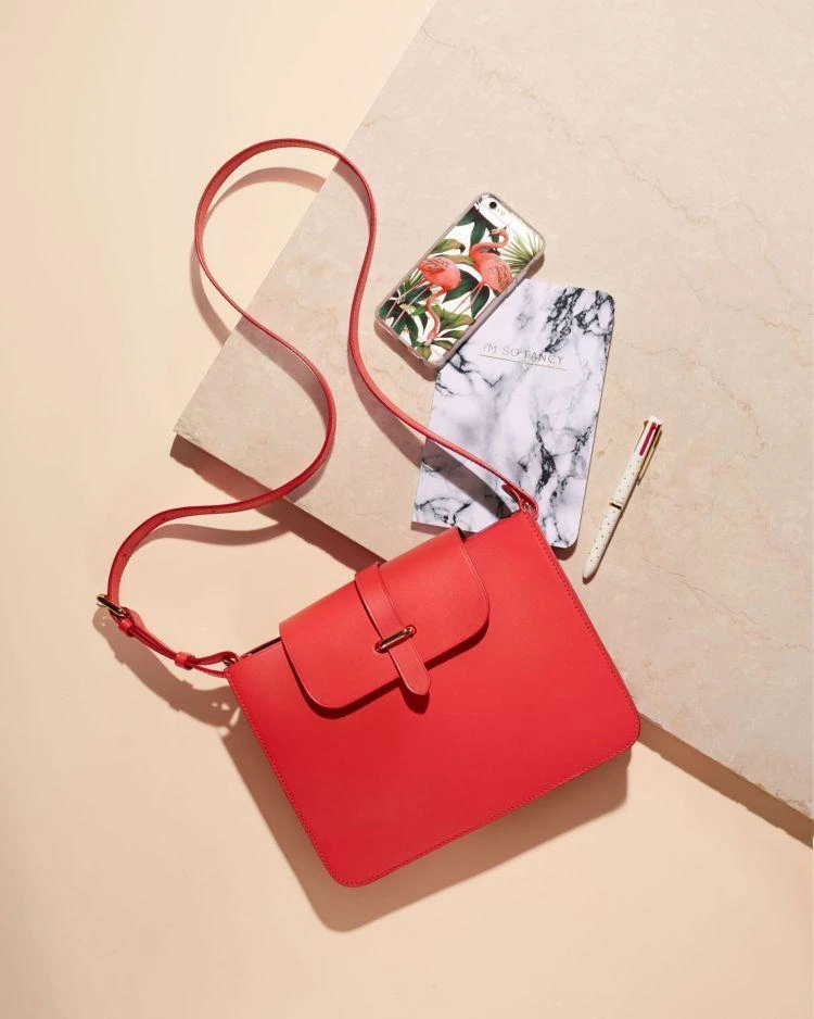 商品Celine|Mia Leather Messenger,价格¥4997,第2张图片详细描述