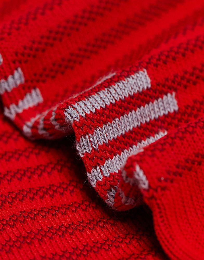 Nike Football World Cup 2022 England unisex away socks in red商品第2张图片规格展示