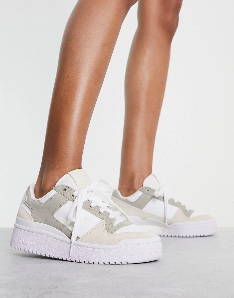 商品Adidas|adidas Originals Forum Bold in neutral tones,价格¥725,第1张图片