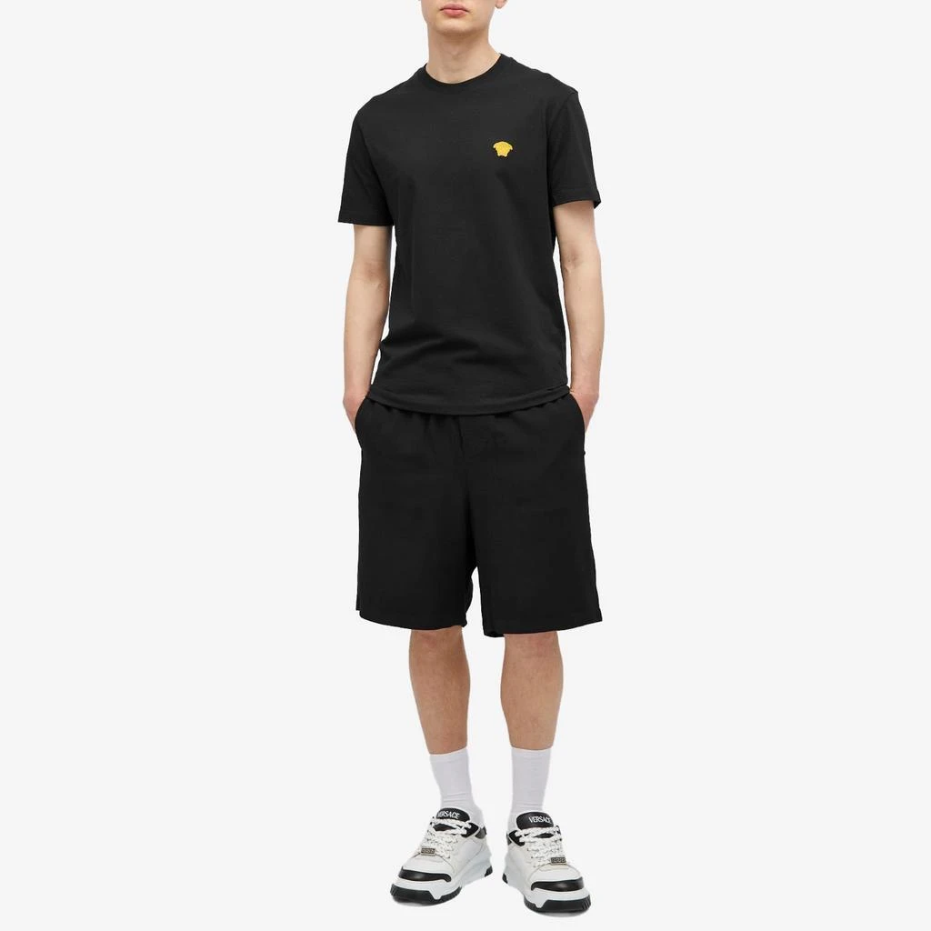 商品Versace|Versace Embroidered Medusa Tee,价格¥1464,第4张图片详细描述