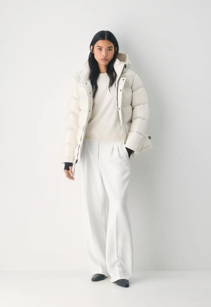 商品Aritzia|Aritzia Super Puff女士鹅绒羽绒服泡芙5格,价格¥2042,第1张图片