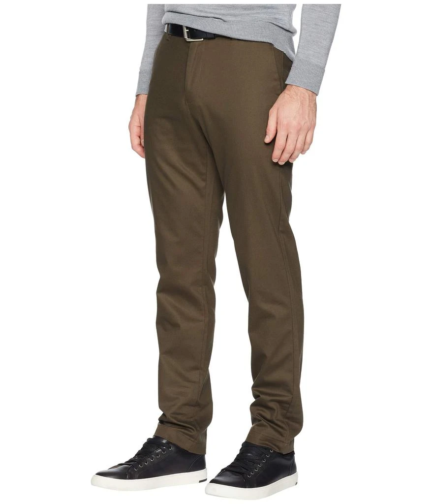 商品Dockers|Slim Tapered Signature Khaki Lux Cotton Stretch Pants - Creaseless,价格¥115,第2张图片详细描述