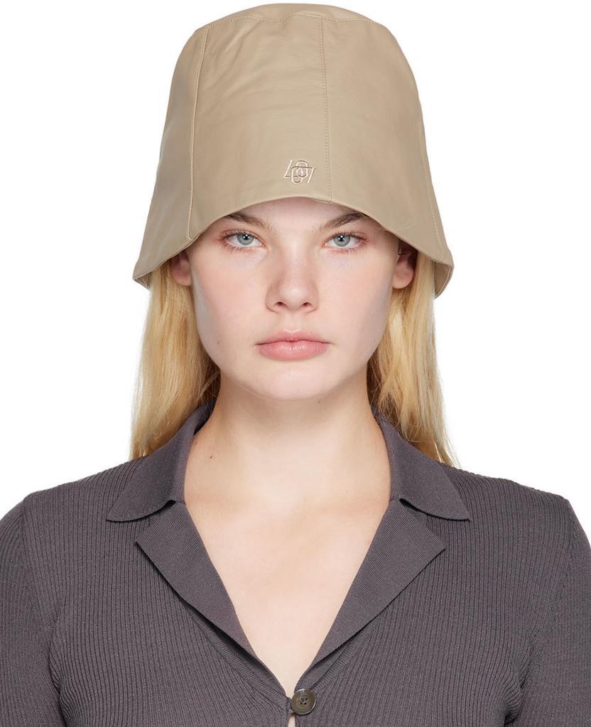 商品Low Classic|SSENSE Exclusive Beige Faux-Leather Bucket Hat,价格¥359,第1张图片