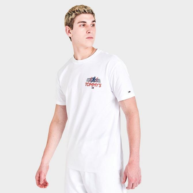 商品Tommy Hilfiger|Men's Tommy Jeans Sports Club Logo Graphic T-Shirt,价格¥323,第5张图片详细描述
