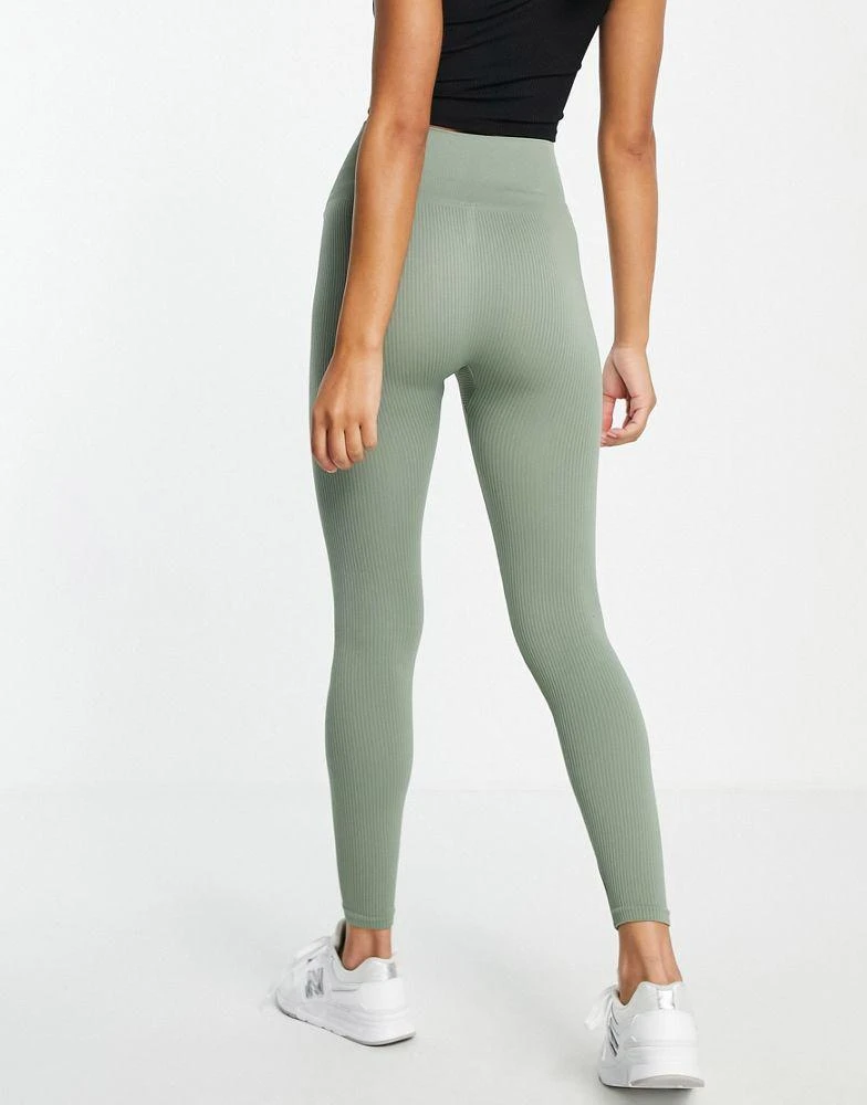 商品Stradivarius|Stradivarius seamless ribbed leggings in olive,价格¥139,第2张图片详细描述