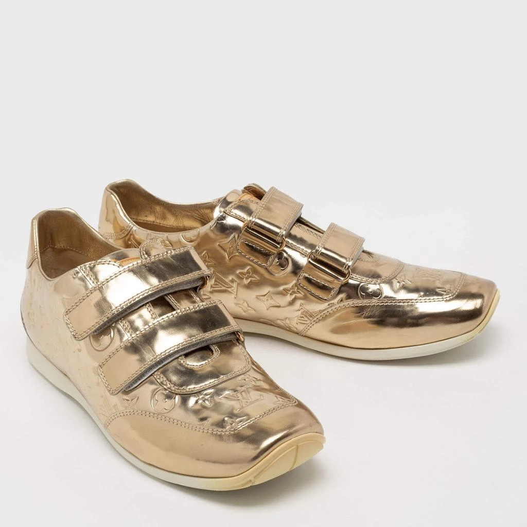 商品[二手商品] Louis Vuitton|Louis Vuitton Metallic Gold Monogram Embossed Leather Velcro Strap Sneakers Size 40.5,价格¥3774,第4张图片详细描述