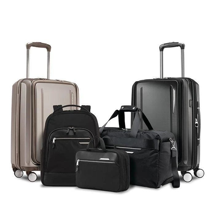 Just Right Expandable Carry On Spinner Suitcase 商品