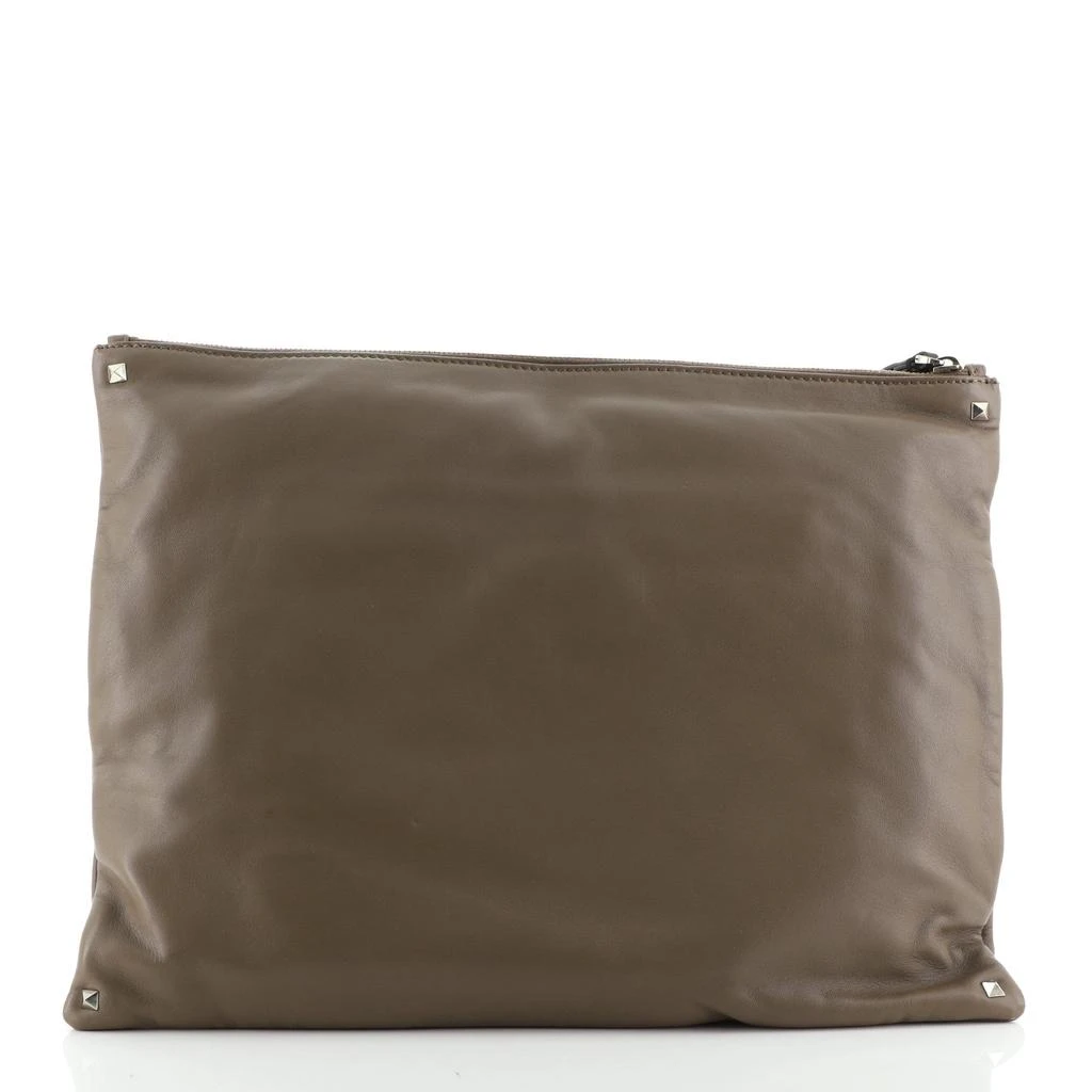 商品[二手商品] Valentino|Valentino Rockstud Wristlet Clutch Leather Oversized Brown,价格¥3912,第3张图片详细描述