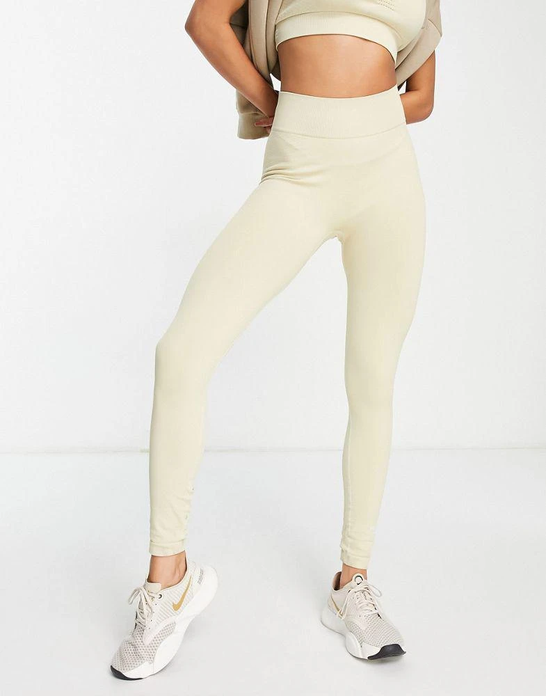 商品The North Face|The North Face Seamless leggings in beige Exclusive at ASOS,价格¥576,第2张图片详细描述