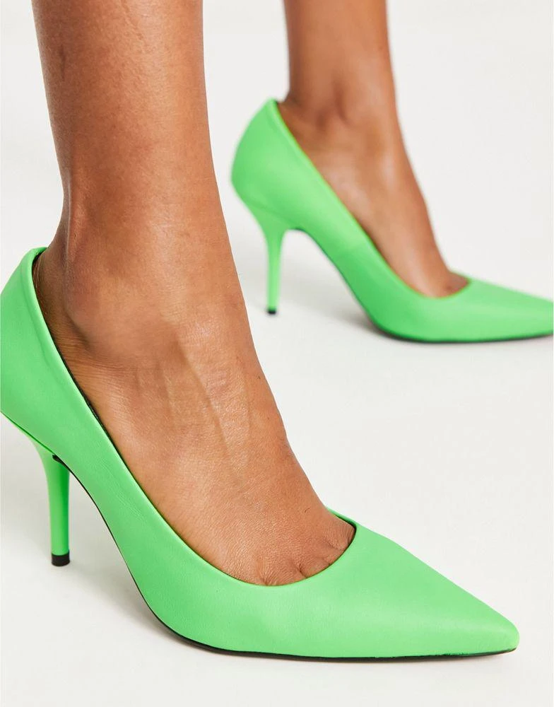 商品ASOS|ASOS DESIGN Patience premium leather court shoes in green,价格¥303,第3张图片详细描述