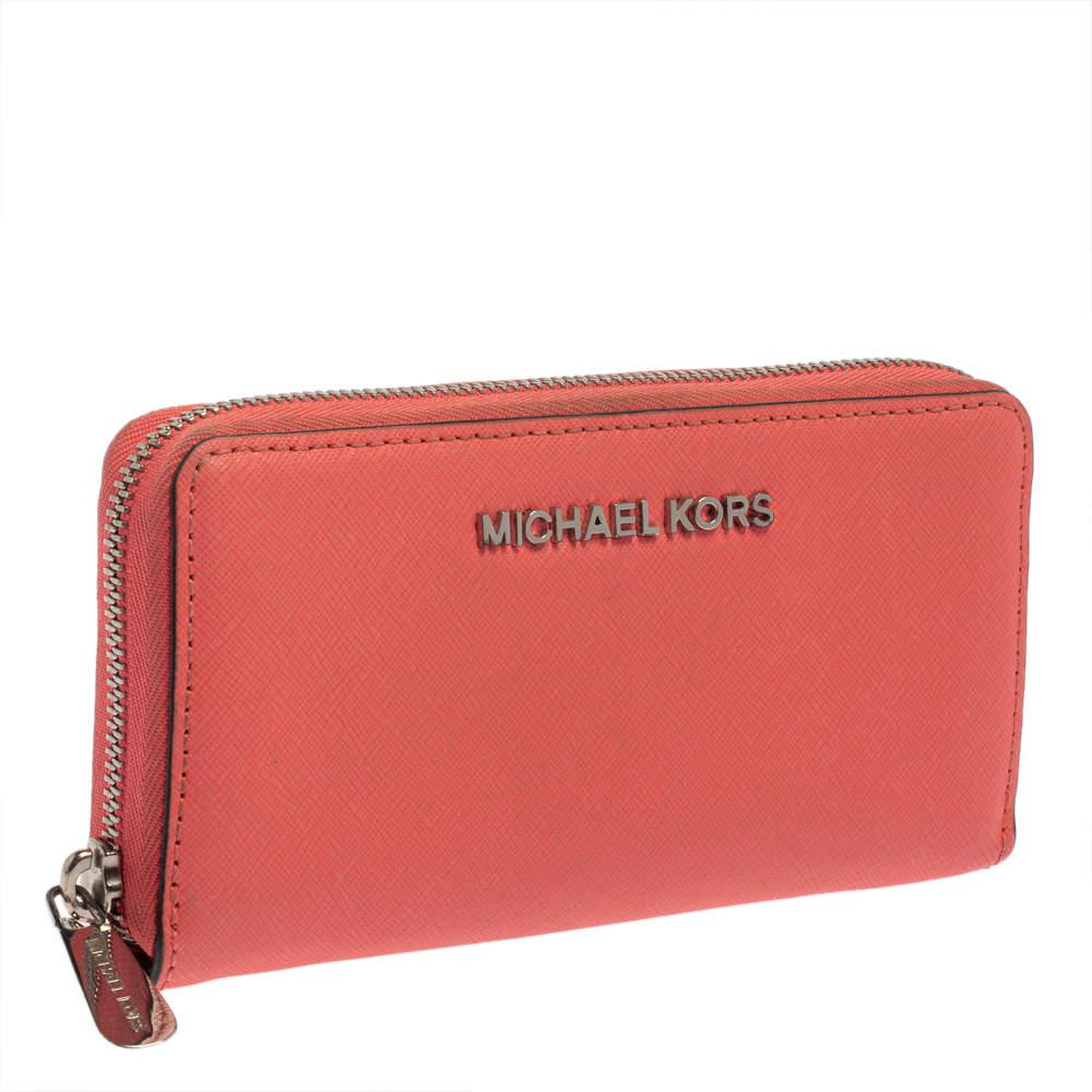 Michael Kors Pink Leather Zip Around Wristlet Wallet商品第3张图片规格展示