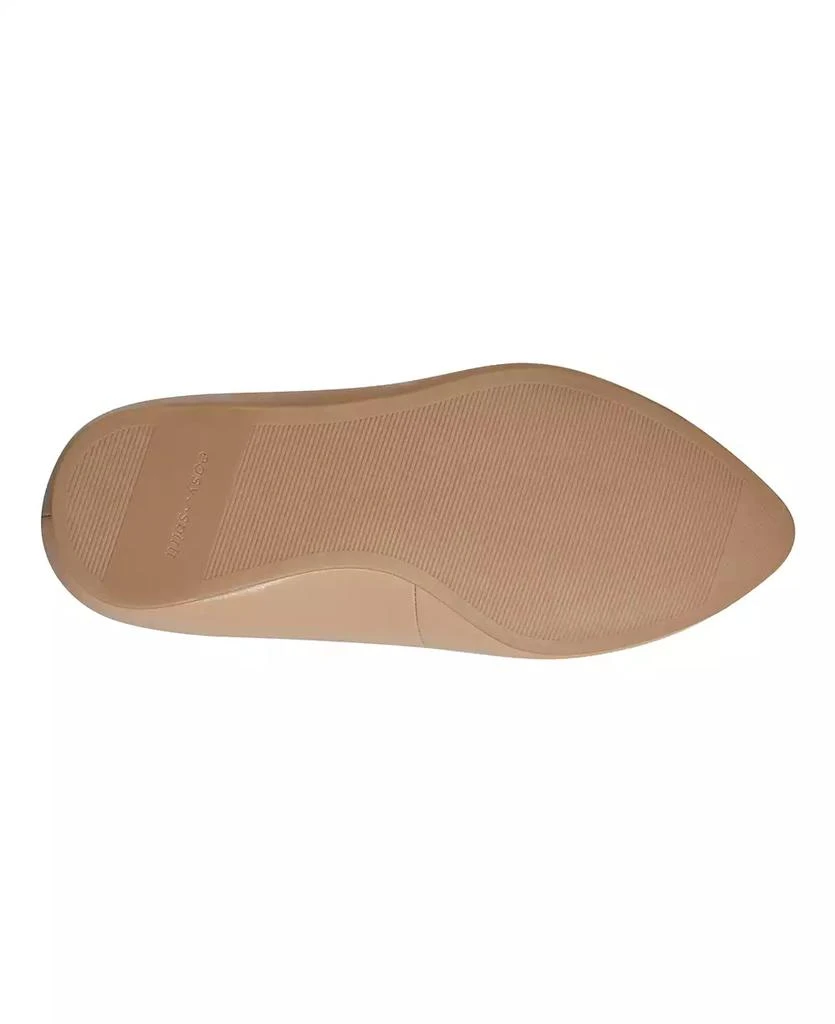商品Easy Spirit|Women's Fellia Slip-On Pointy Toe Dress Flats,价格¥215,第5张图片详细描述