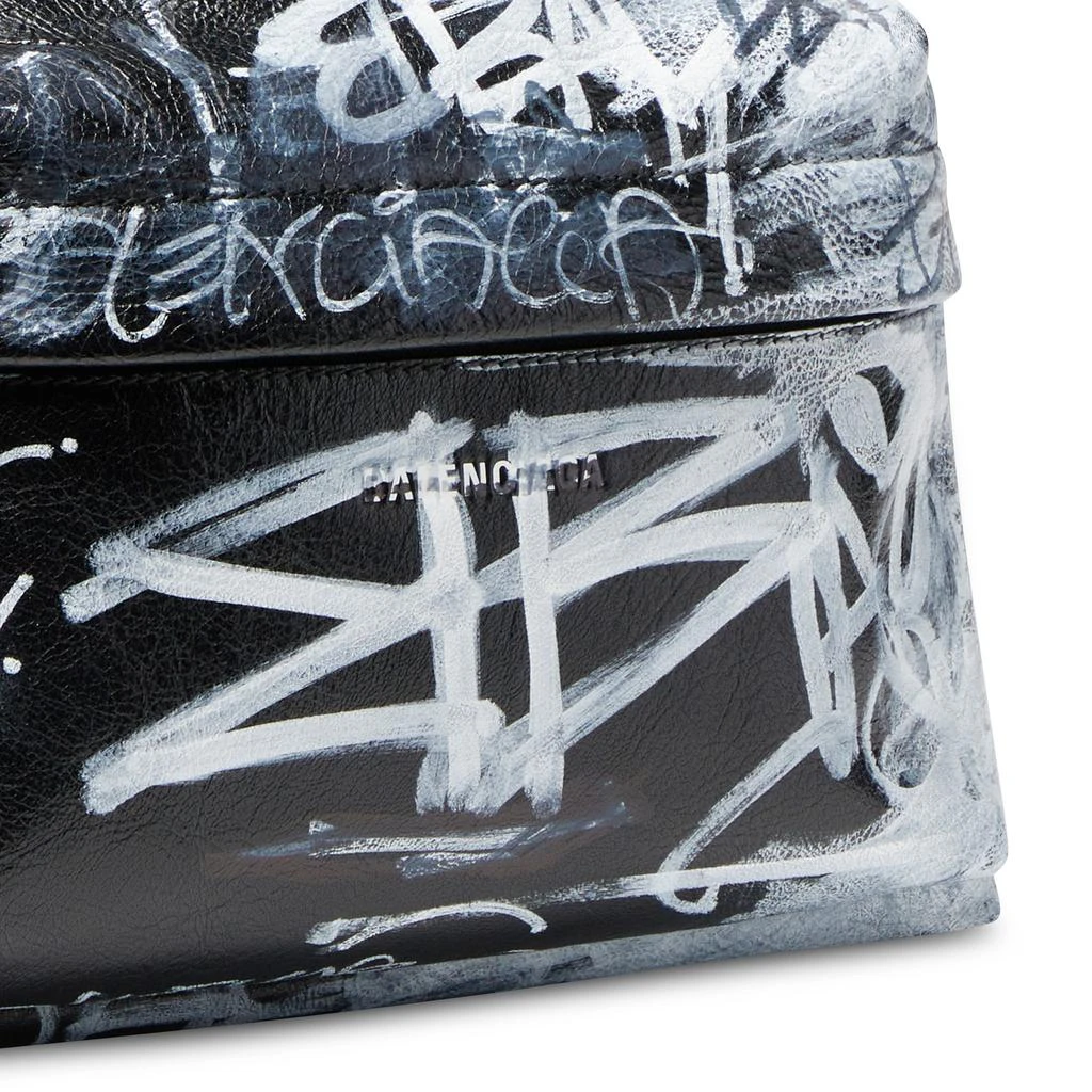 商品Balenciaga|Explorer Graffiti 双肩包,价格¥12869,第5张图片详细描述