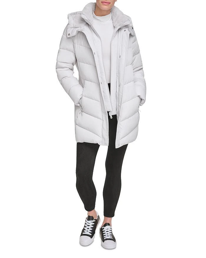 商品Calvin Klein|Faux Fur Trim Puffer Coat,价格¥1087,第5张图片详细描述