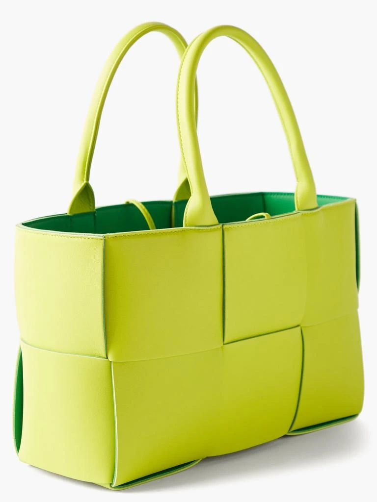商品Bottega Veneta|Arco small Intrecciato-leather tote bag,价格¥23931,第4张图片详细描述