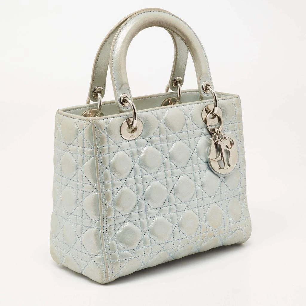 商品[二手商品] Dior|Dior Light Blue Shimmer Suede Medium Lady Dior Tote,价格¥12729,第3张图片详细描述
