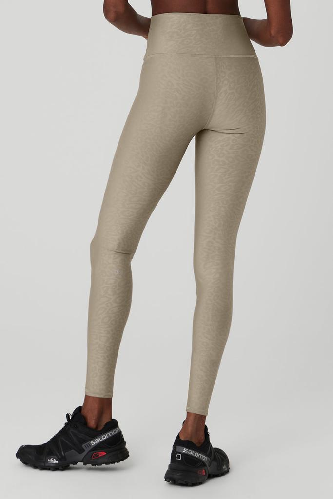 Airlift High-Waist Leopard Debossed Legging - Gravel商品第2张图片规格展示