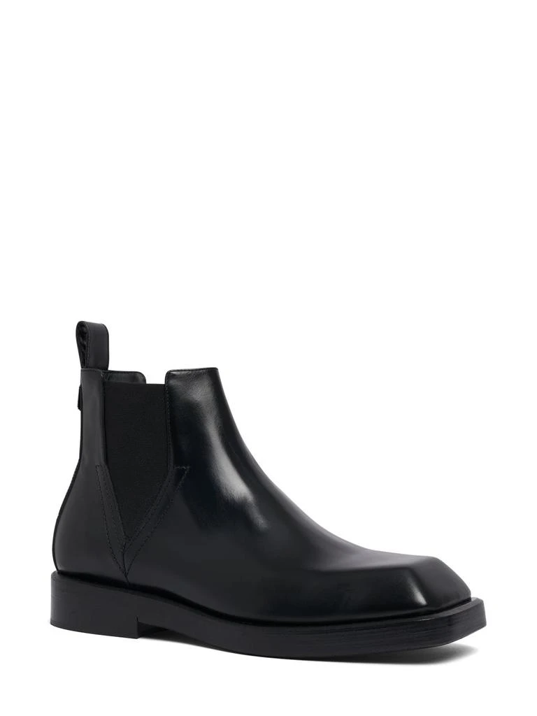 商品Versace|Squared Toe Leather Chelsea Boots,价格¥4597,第2张图片详细描述