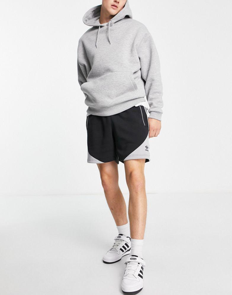 商品Adidas|adidas Originals SPRT blocked three stripe fleece shorts in black,价格¥246,第1张图片