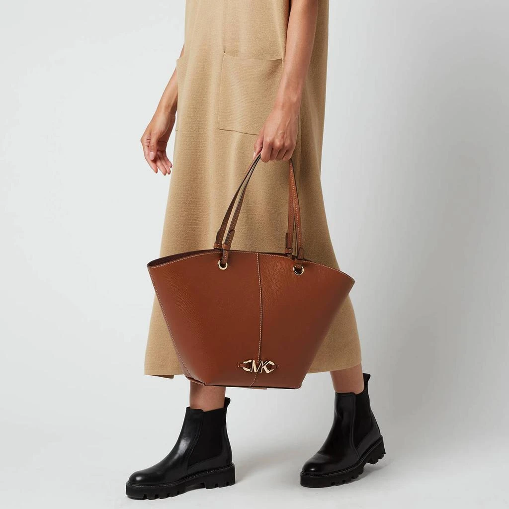 商品Michael Kors|MICHAEL Michael Kors Women's Izzy Fan Tote Bag - Luggage,价格¥1368,第2张图片详细描述