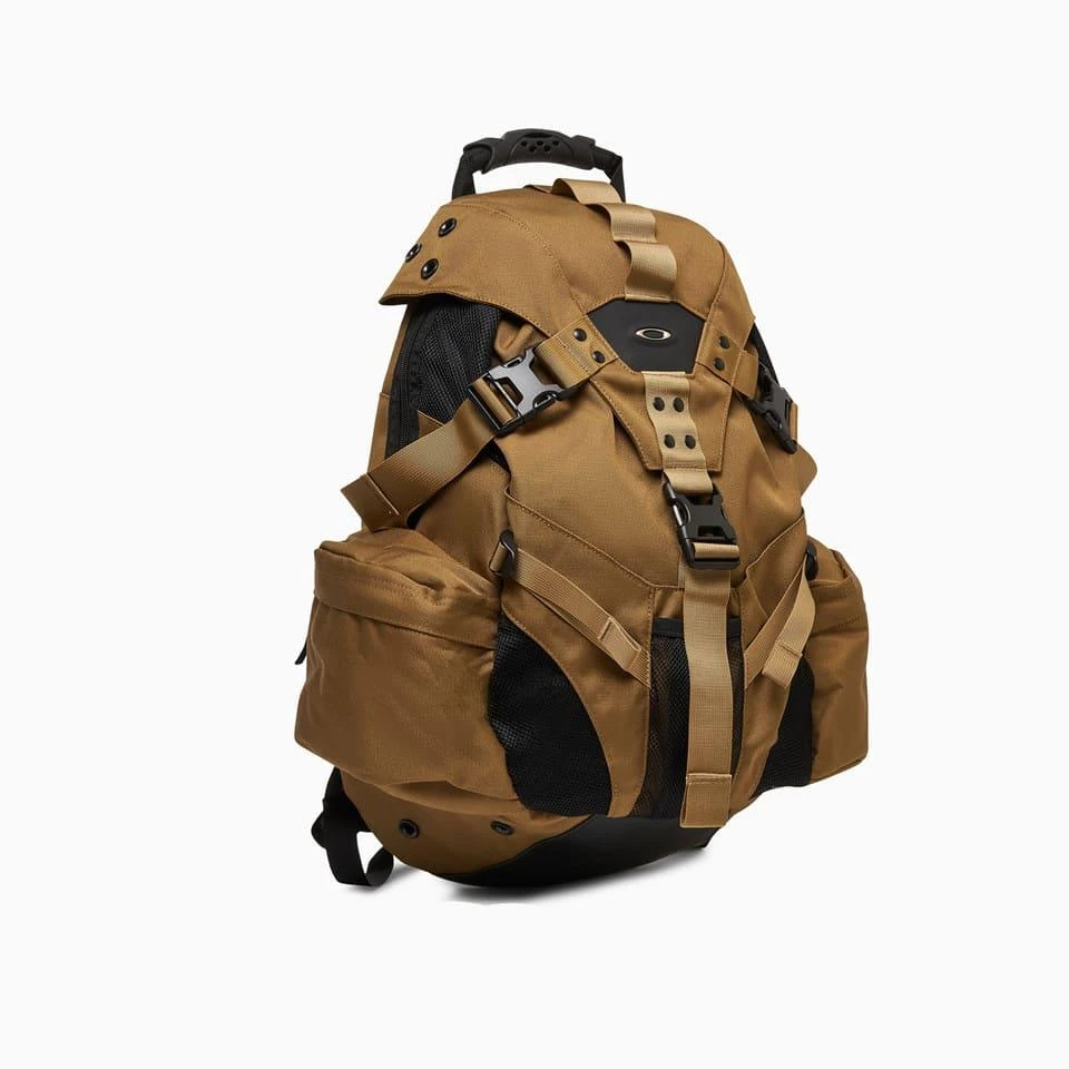 商品Oakley|Icon Rc Backpack,价格¥1708,第2张图片详细描述