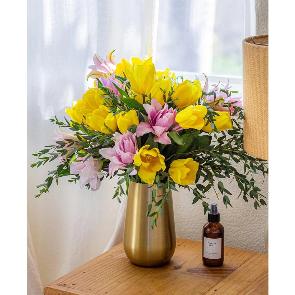 商品BloomsyBox|Garden of Luxe Fresh Flower Bouquet,价格¥598,第3张图片详细描述