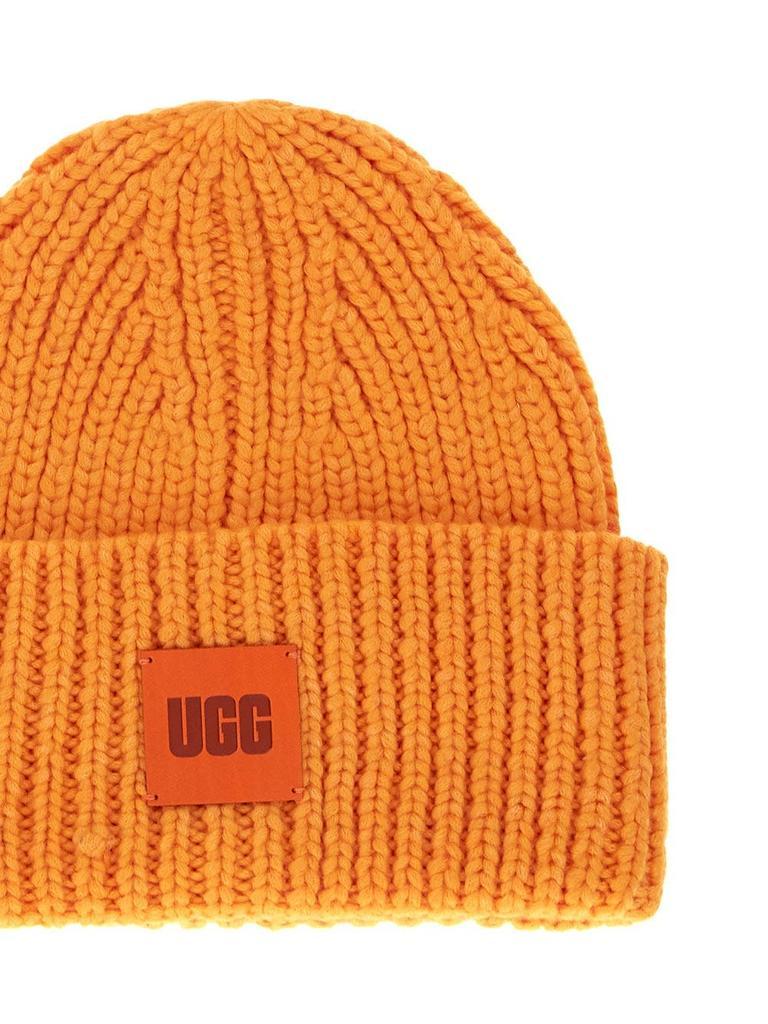 商品UGG|Chunky Ribbed Beanie with Logo,价格¥410,第5张图片详细描述