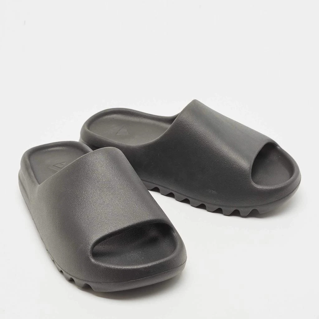 商品YEEZY|Yeezy x adidas Black Rubber Onyx Flat Slides Size 42,价格¥1282,第4张图片详细描述