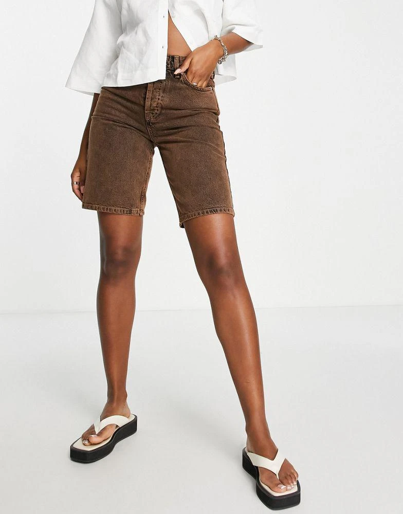 商品Topshop|Topshop over-dyed long line editor denim short in brown,价格¥209,第4张图片详细描述