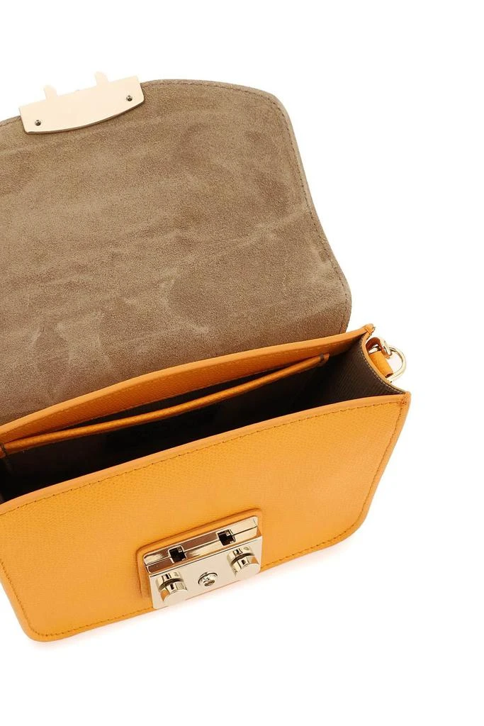 商品Furla|Furla Metropolis Logo-Engraved Mini Crossbody Bag,价格¥1004,第4张图片详细描述