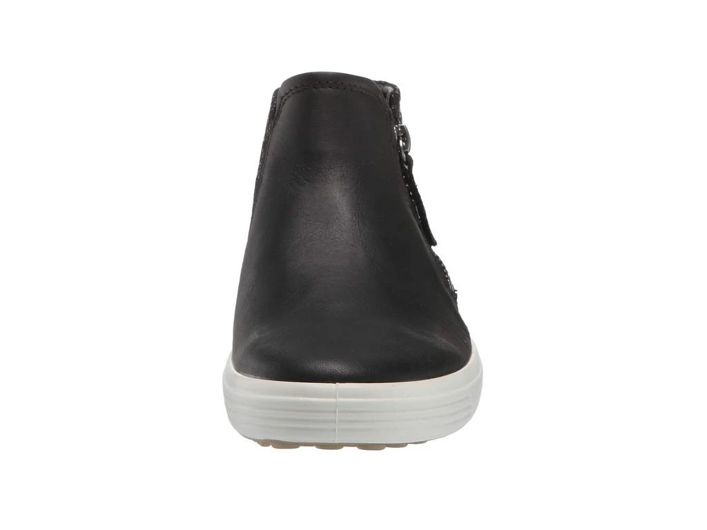 Soft 7 Low Cut Zip Bootie 商品