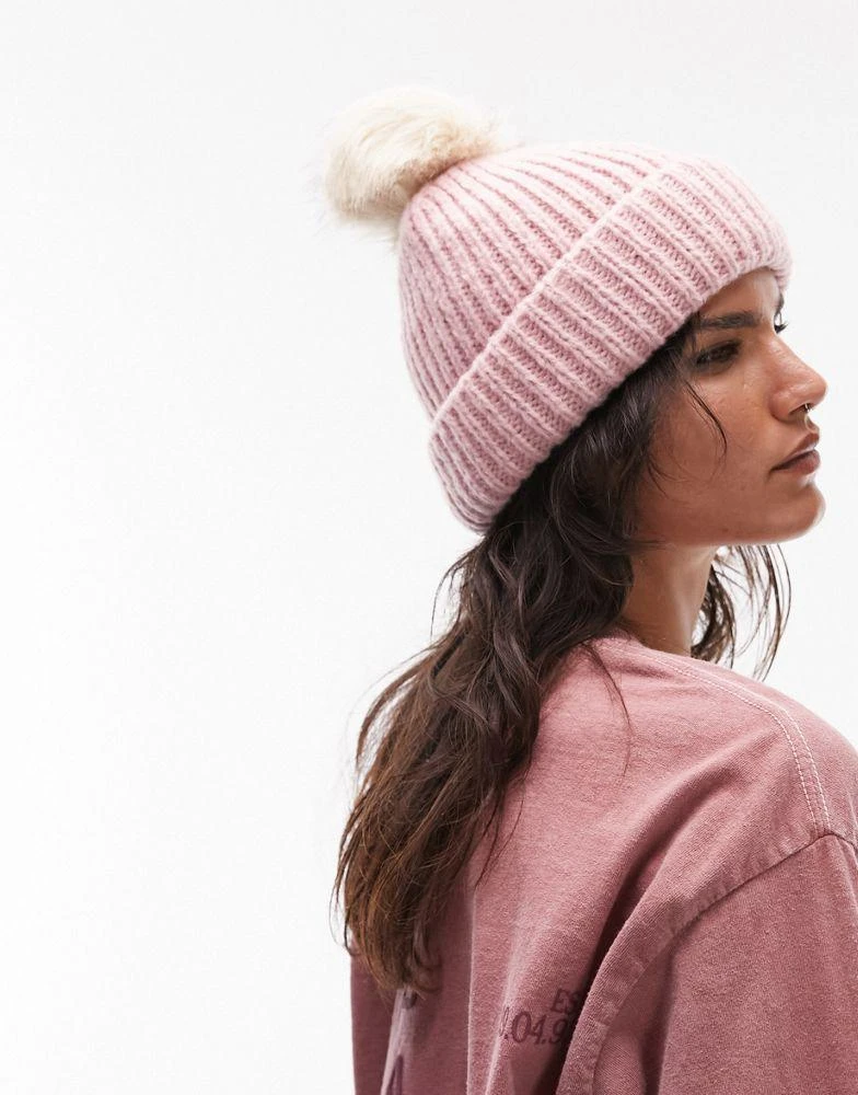 商品Topshop|Topshop knitted fur pom pom beanie in dusky pink,价格¥137,第1张图片