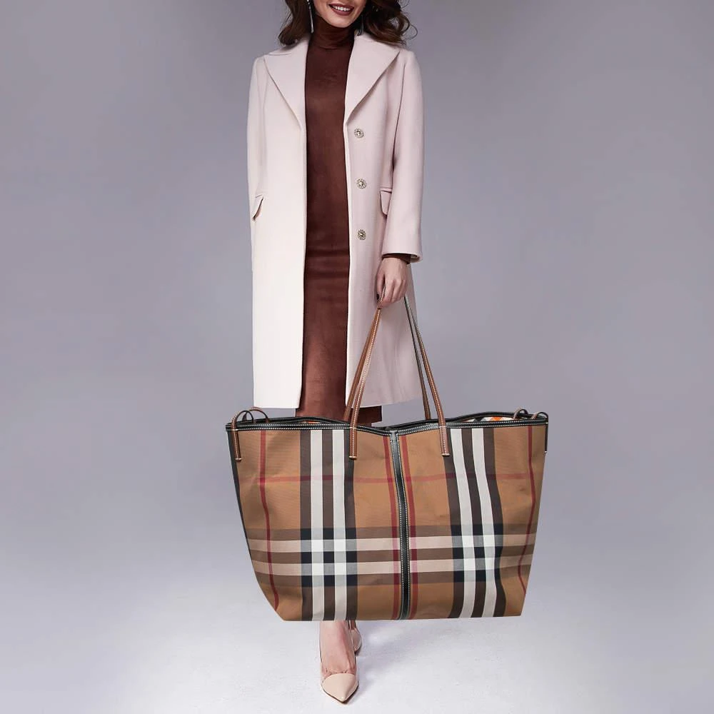 商品Burberry|Burberry Birch Brown Check Canvas and Leather Extra Large Beach Tote,价格¥7626,第2张图片详细描述