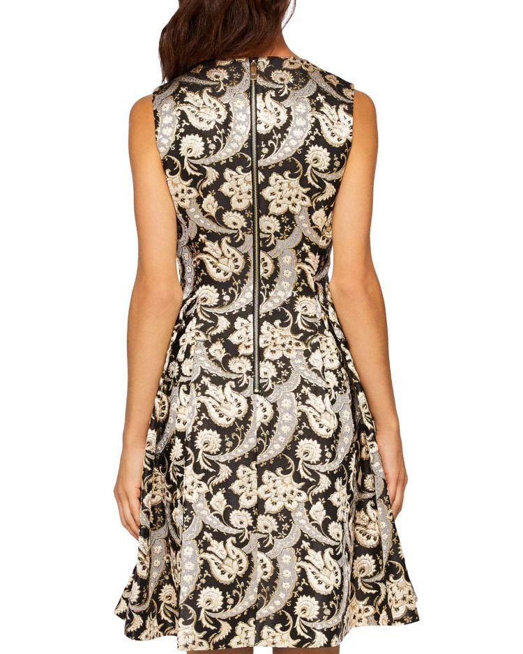 商品Ted Baker London|Ted Baker Jami Ornate Paisley V-Neck Dress,价格¥1762,第4张图片详细描述
