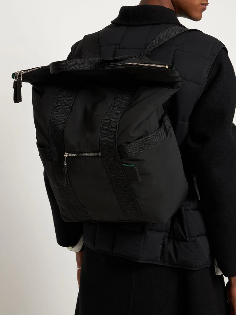 商品Bottega Veneta|Small Voyager Backpack,价格¥18557,第2张图片详细描述