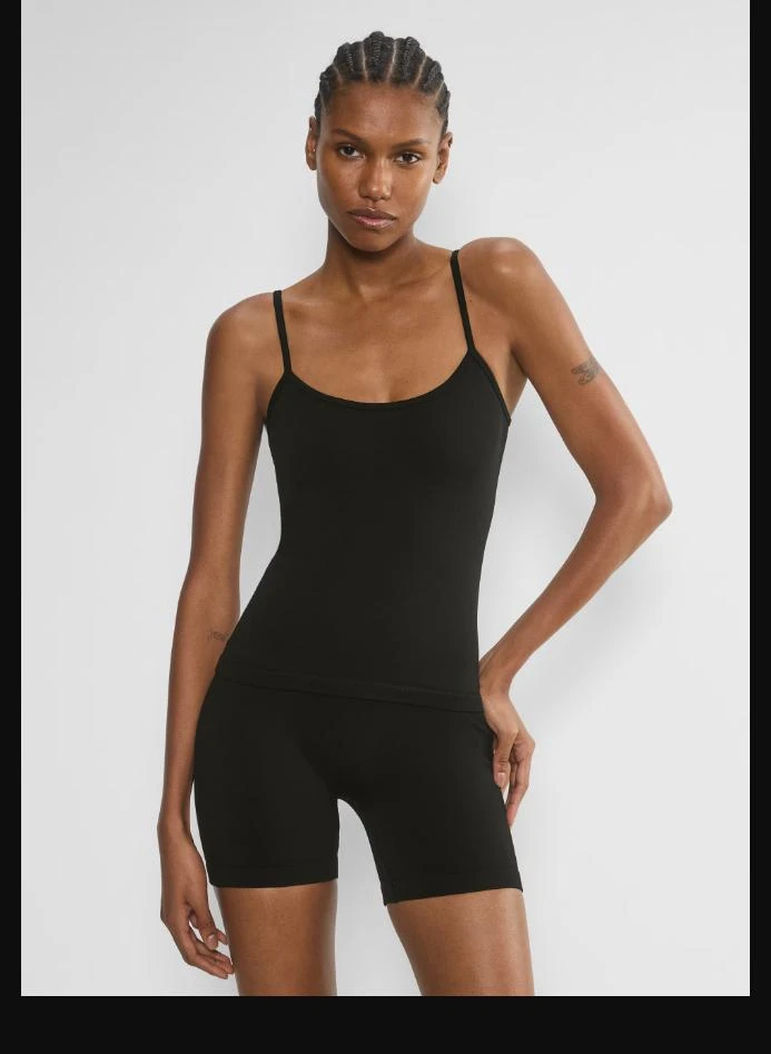 商品Aritzia|Golden - Bodygrip™ Essential Cami Tank,价格¥147,第4张图片详细描述