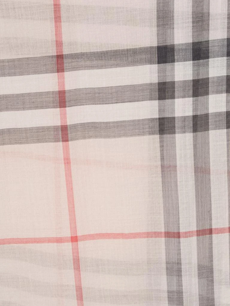 商品Burberry|BURBERRY - Giant Check Wool And Silk Blend Scarf,价格¥3133,第2张图片详细描述