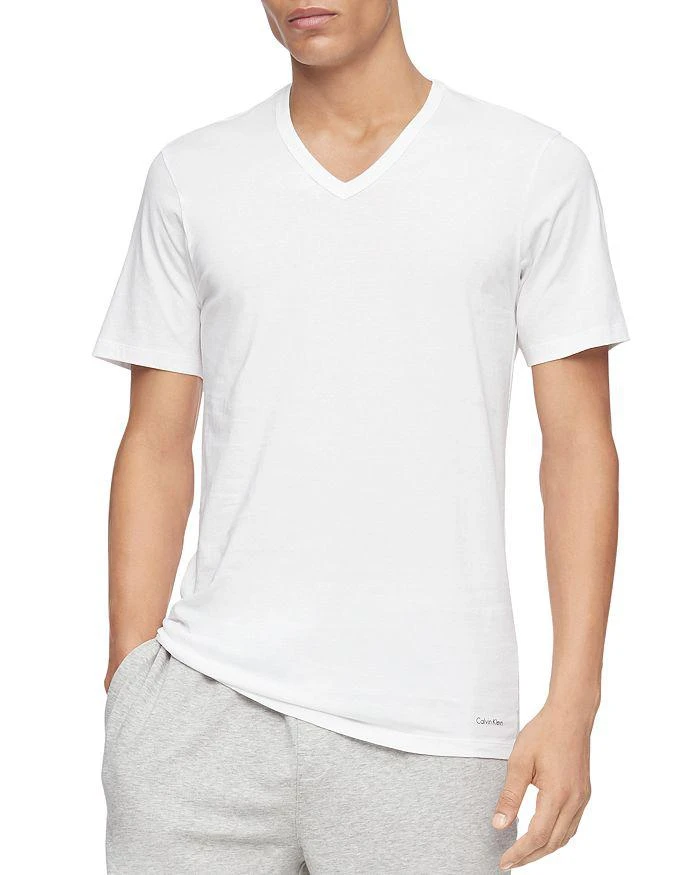 �商品Calvin Klein|Short-Sleeve V-Neck Tee - Pack of 3,价格¥237,第2张图片详细描述