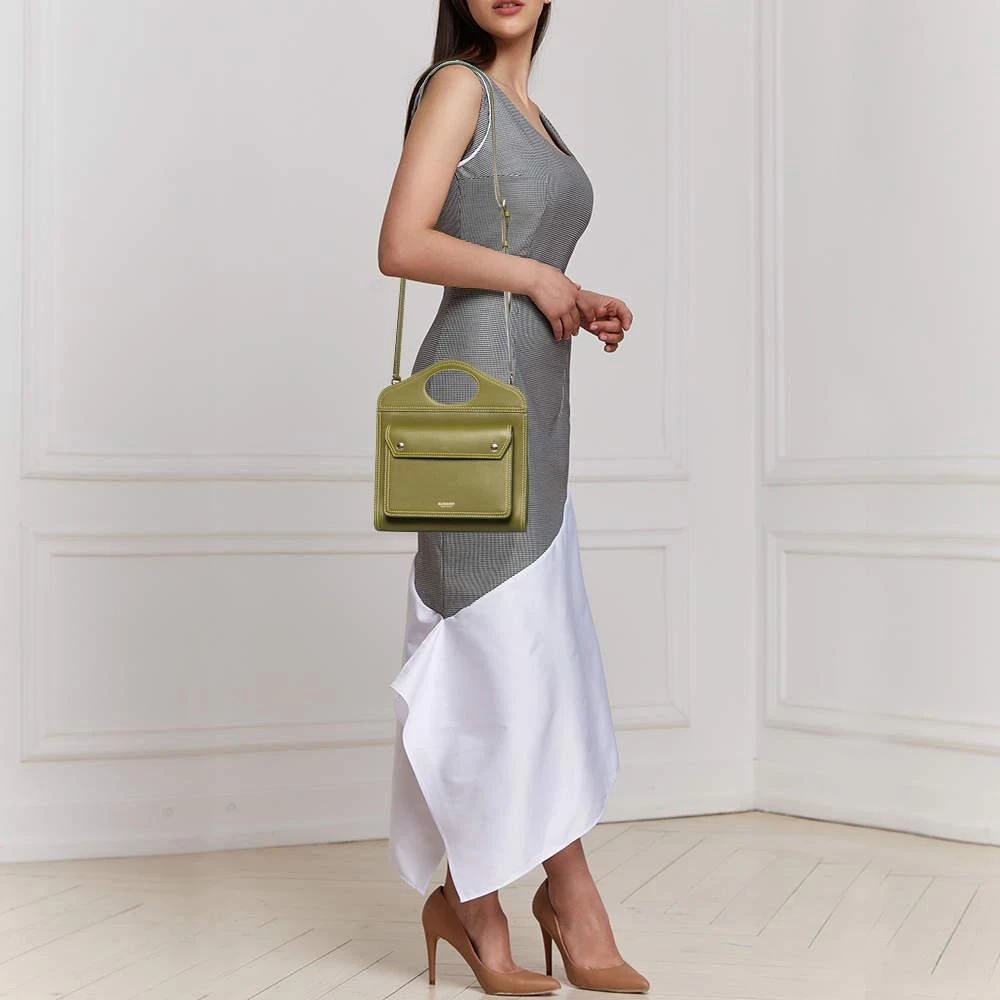 商品Burberry|Burberry Green Leather Mini Pocket Bag,价格¥6620,第2张图片详细描述