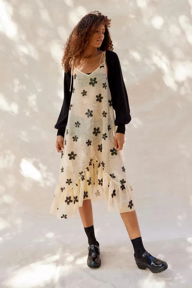 商品Urban Outfitters|UO Everly Semi-Sheer Sequin Midi Dress,价格¥982,第3张图片详细描述