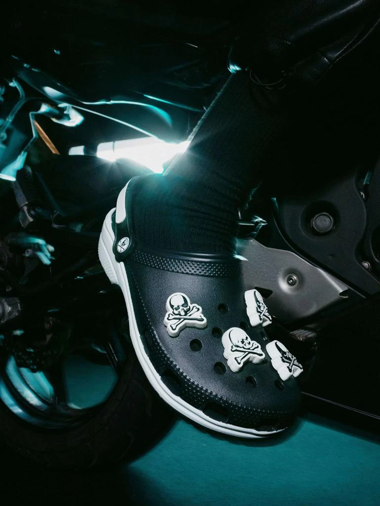 商品Crocs|Mastermind X Crocs Sandals,价格¥464,第2张图片详细描述