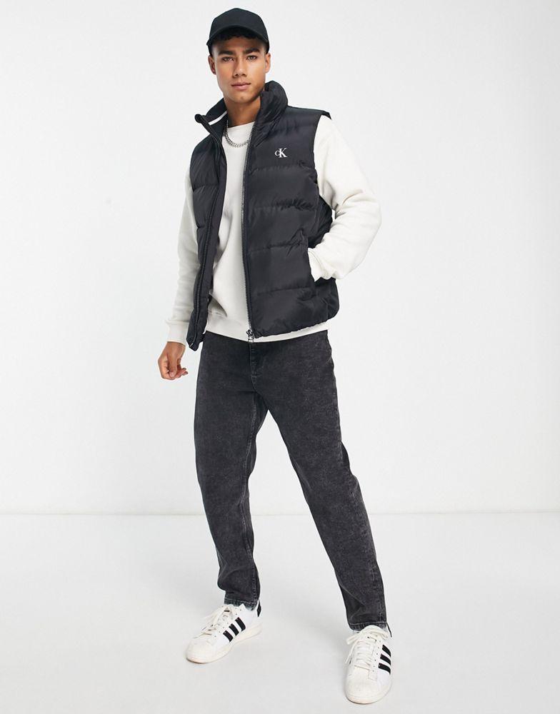 商品Calvin Klein|Calvin Klein Jeans essentials logo down puffer vest in black,价格¥1493,第4张图片详细描述