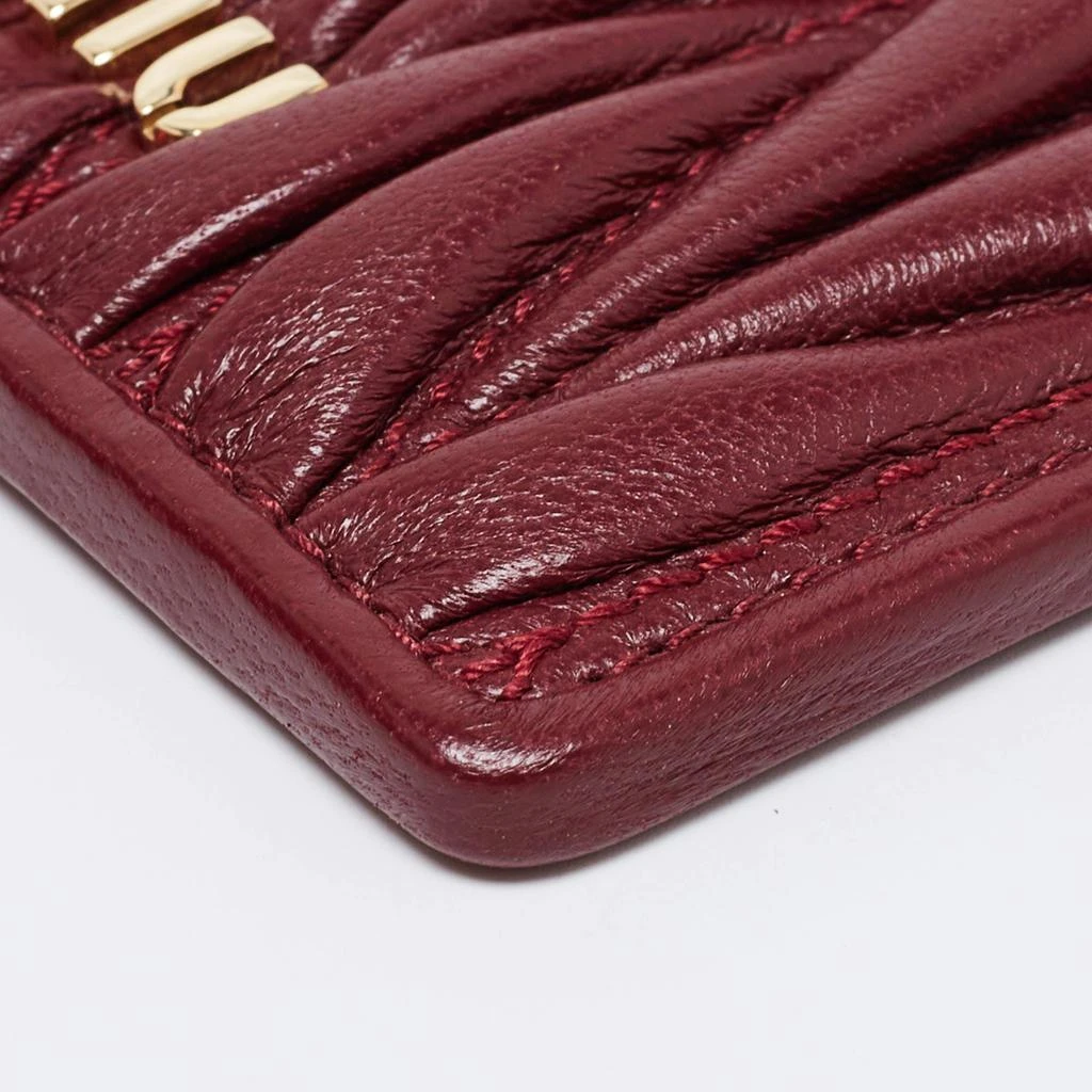 Miu Miu Burgundy Matelassé Leather Card Case 商品