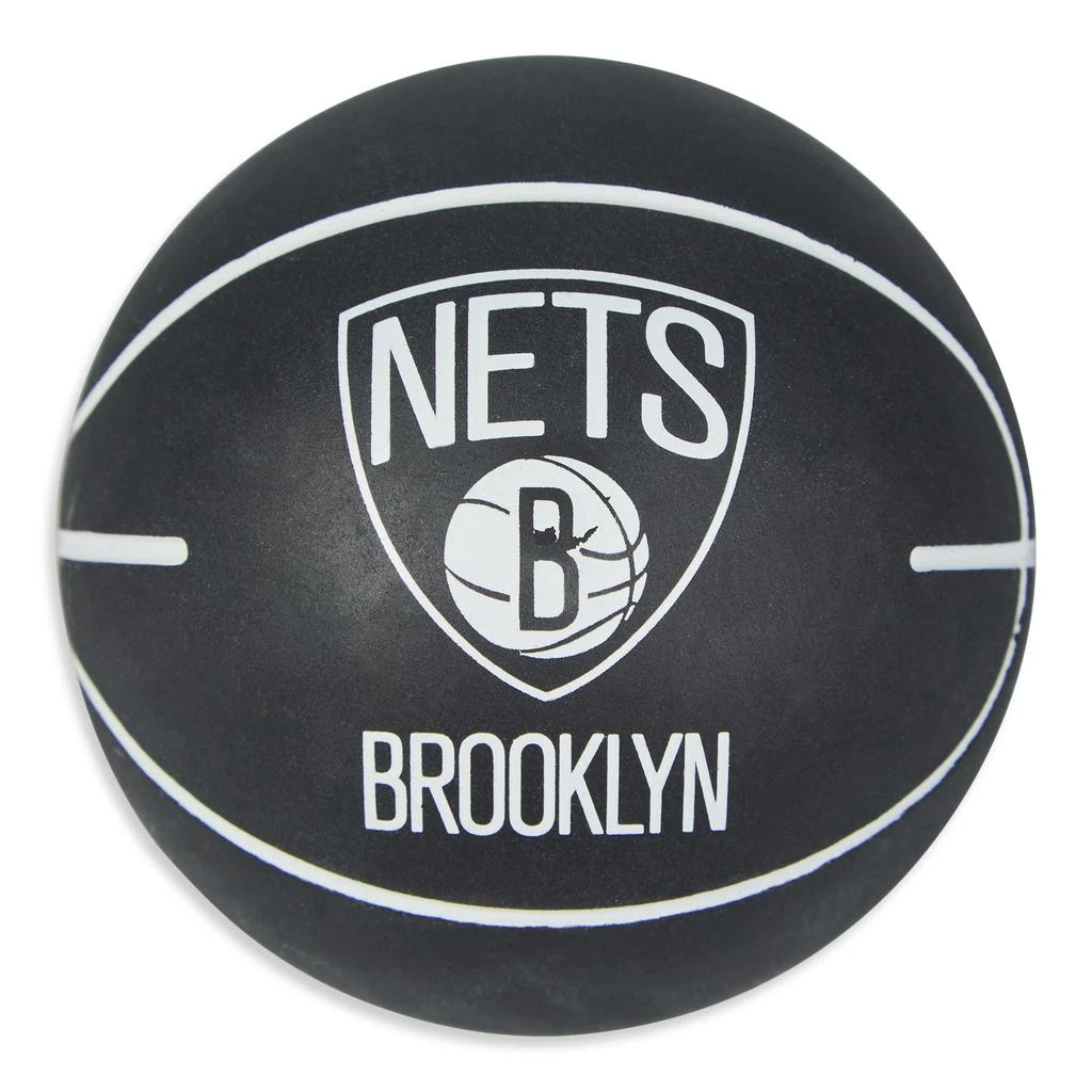 商品Wilson|Wilson Dribbler Basketball Brooklyn Nets - Unisex Collectables,价格¥42,第1张图片