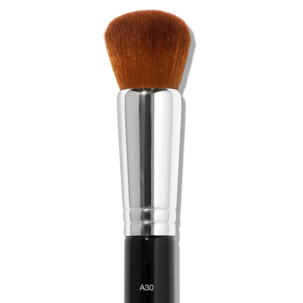 商品Anastasia Beverly Hills|A30 Pro Brush Domed Kabuki Brush,价格¥251,第2张图片详细描述
