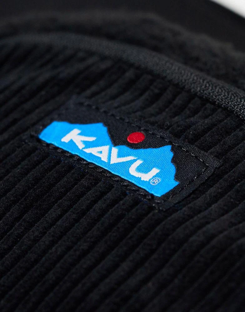 商品KAVU|Kavu snuggy spectator borg bag in black,价格¥97,第3张图片详细描述