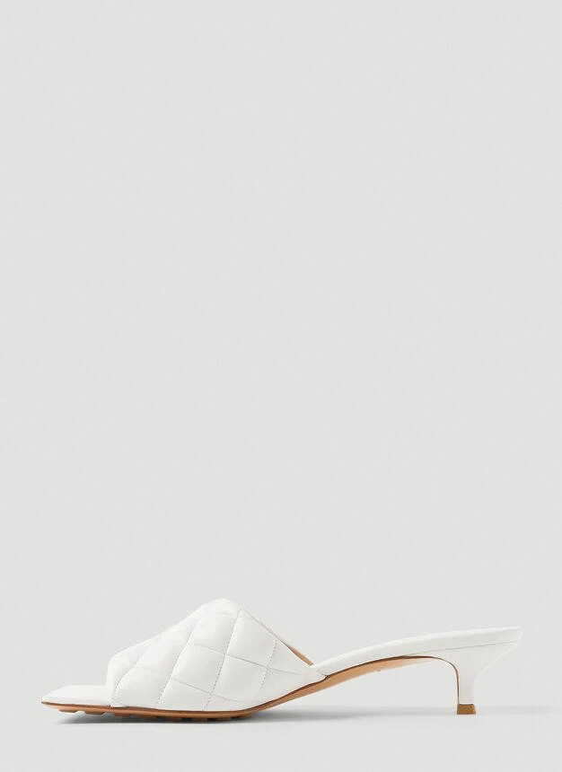 商品Bottega Veneta|Padded Kitten Heel Mules in White,价格¥8720,第3张图片详细描述