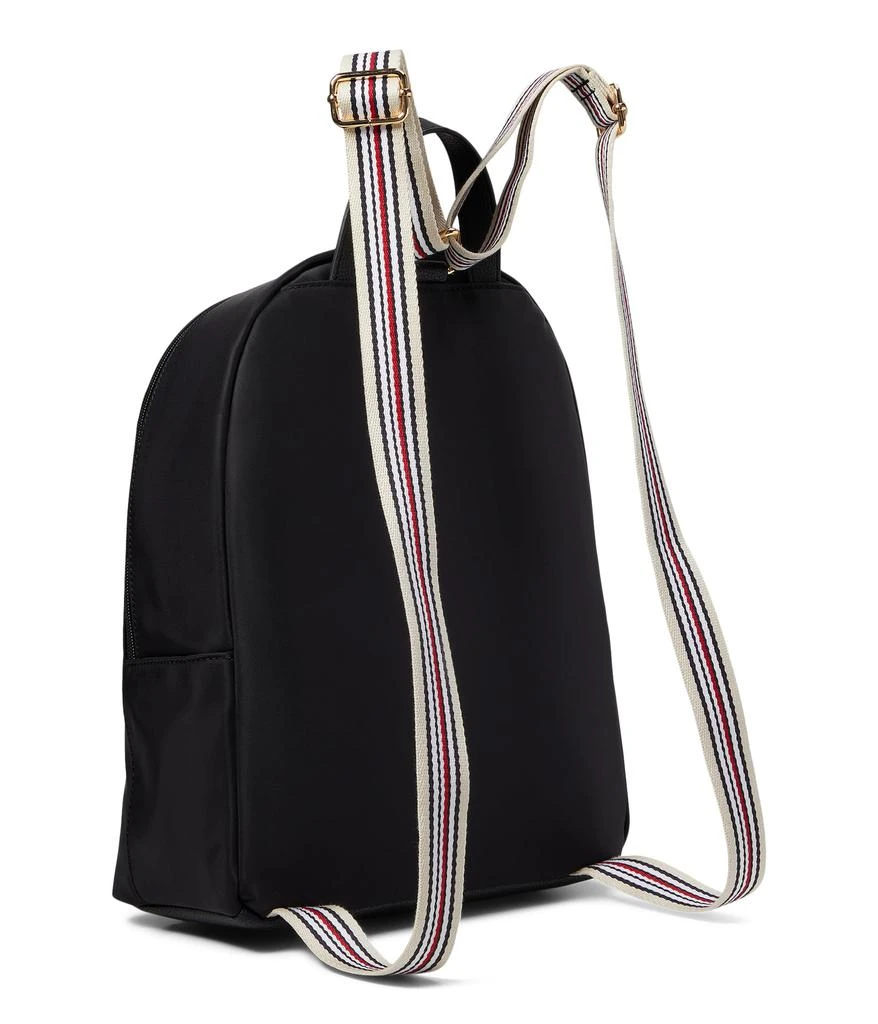 商品Tommy Hilfiger|Jolene II Medium Dome Backpack-Smooth Nylon,价格¥531,第2张图片详细描述