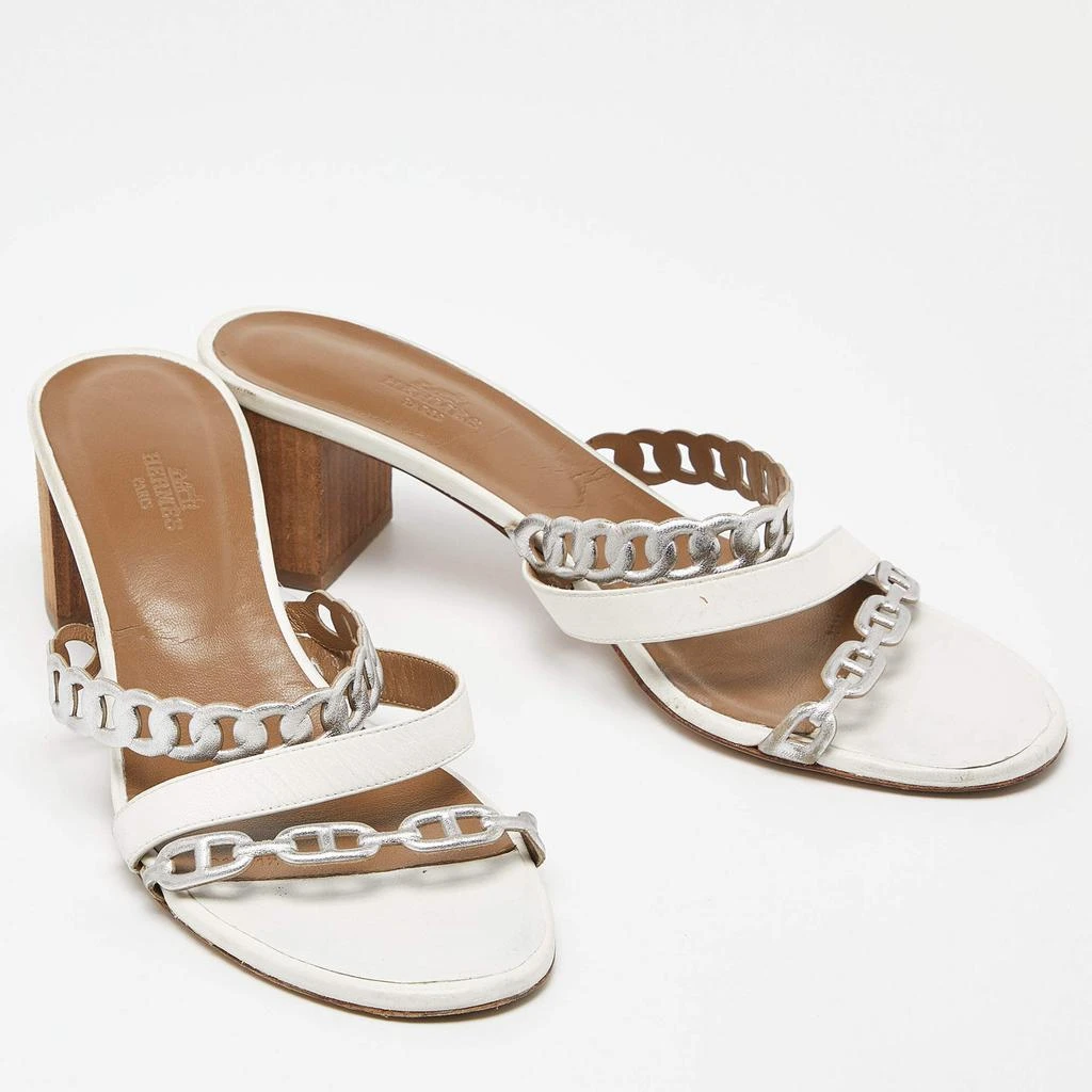 商品[二手商品] Hermes|Hermes White/Silver Leather Ajaccio Block Heel Slide Sandals Size 40,价格¥3692,第4张图片详细描述